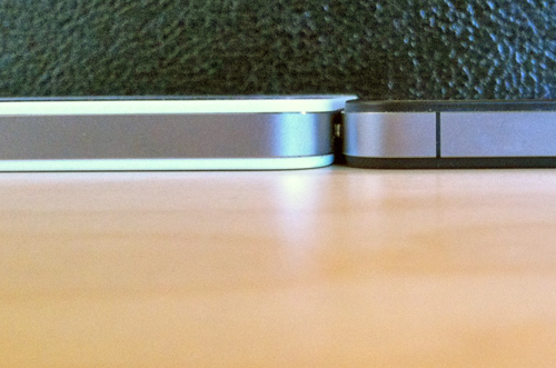 white_iphone4_thicker_1