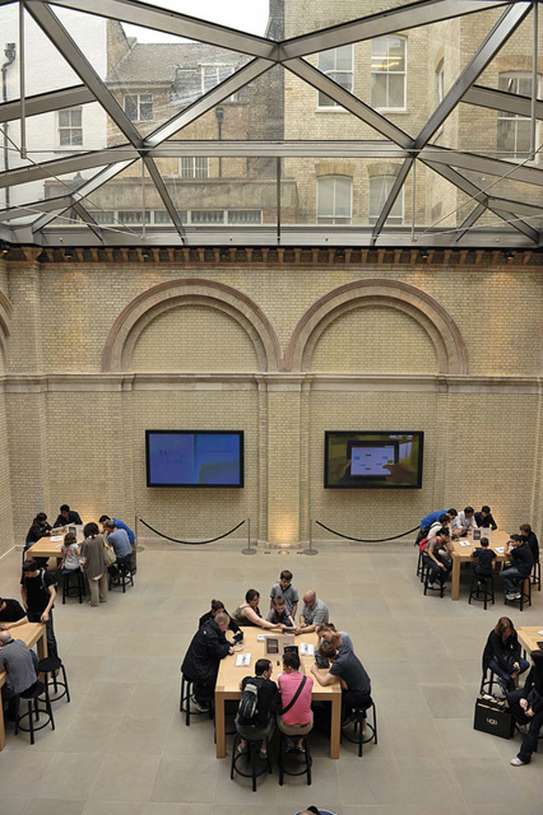 covent_garden_retail_store_media_event_1
