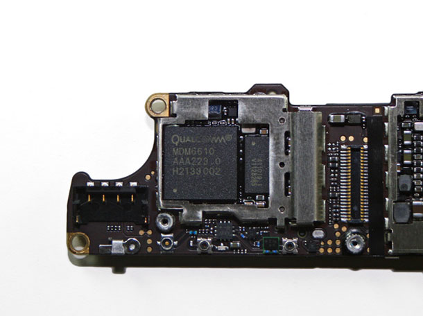 ifixit_iphone4s_9