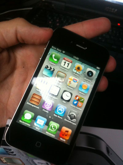 iphone4s_deliveries_start_arriving_early_2