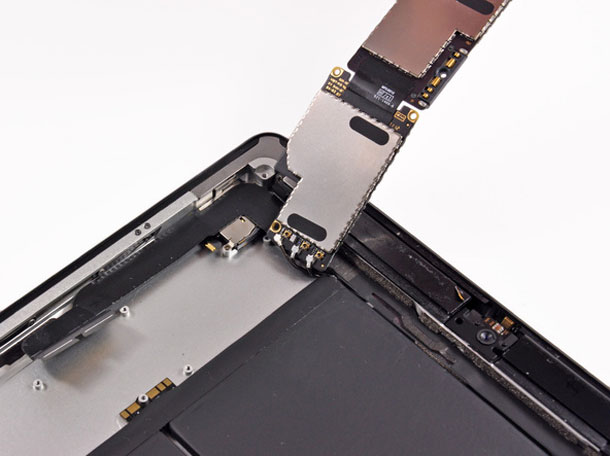 ifixit_tears_down_the_new_ipad_melbourne_australia_16
