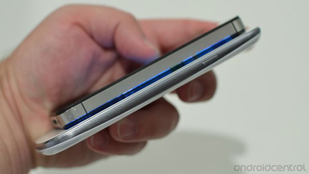 samsung_announces_galaxy_iii_biggest_iphone_competitor_date_15