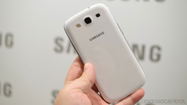 samsung_announces_galaxy_iii_biggest_iphone_competitor_date_8