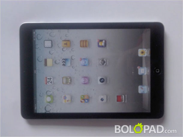 ipad-mini-physical-mockup-surfaces-again-in-black_1