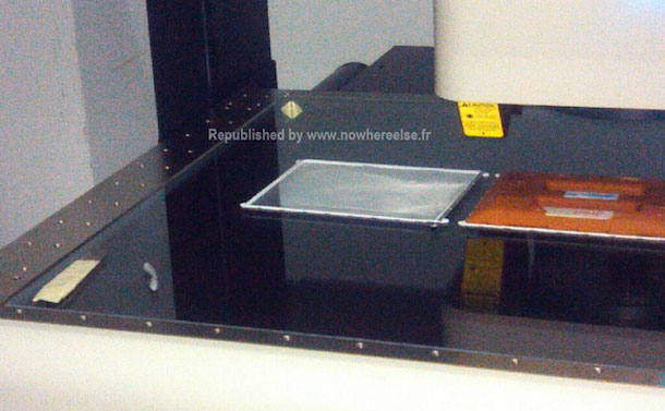 photos-of-43-display-from-apples-ipad-mini-surface_3