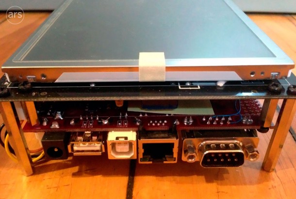 early-2005-iphone-prototype-looked-more-like-a-thick-ipad-mini_2