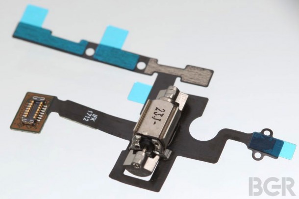 multi-colored-sim-trays-allegedly-for-iphone-5s-may-signal-more-color-options-3