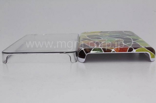 cases-intended-for-low-cost-iphone-show-thicker-rounded-design-2