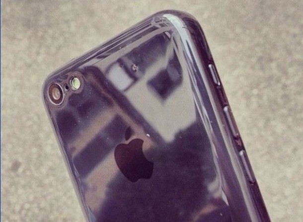 black-iphone-5c-pictured-for-the-first-time-in-leaked-photos-1