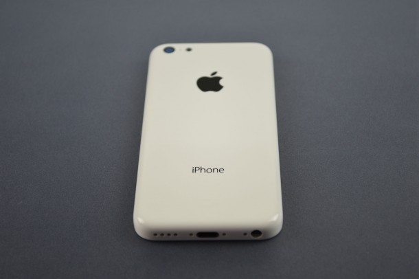 iphone-5c-leaks-again-in-highest-quality-photos-yet-4