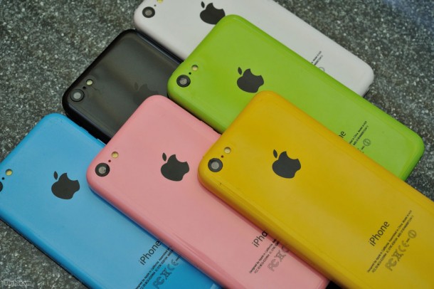 the-iphone-5c-likely-colors-plus-some-new-dummy-units-are-unveiled-2