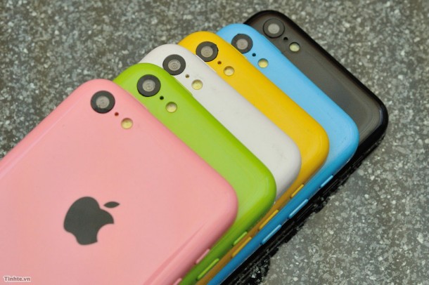 the-iphone-5c-likely-colors-plus-some-new-dummy-units-are-unveiled-3
