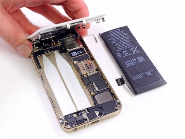 ifixits-iphone-5s-teardown-reveals-touch-id-fingerprint-sensor-invisible-m7-chip-4