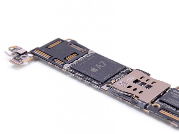 ifixits-iphone-5s-teardown-reveals-touch-id-fingerprint-sensor-invisible-m7-chip-9
