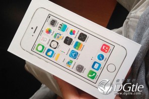 iphone-5s-5c-first-unboxing-1