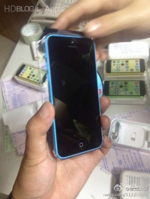 iphone-5s-5c-first-unboxing-15