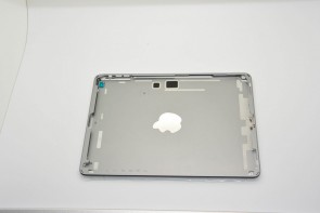 new-images-of-purported-next-gen-ipad-casing-show-space-gray-and-silver-color-options-3