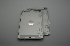 new-images-of-purported-next-gen-ipad-casing-show-space-gray-and-silver-color-options-8