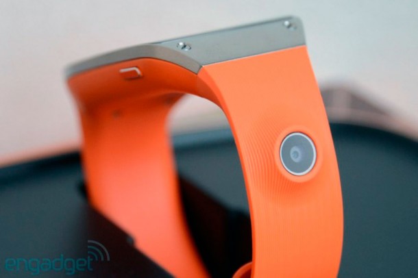 samsung-officially-unveils-the-galaxy-gear-smartwatch-10