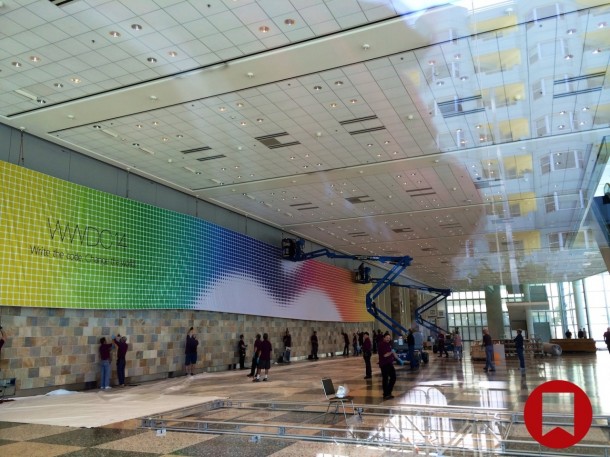 apple-starts-decorating-moscone-west-with-wwdc-2014-banners-2
