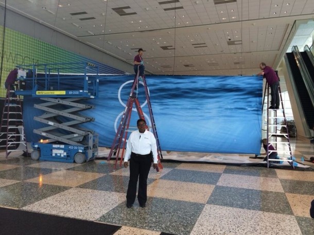 first-ios-8-banner-goes-up-at-moscone-center-ahead-of-wwdc-1