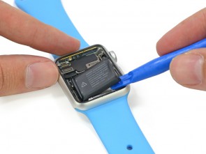 apple-watch-gets-teardown-treatment-unannounced-data-port-discovered-2
