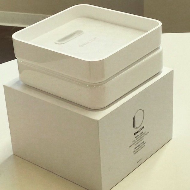 apple-watch-retail-packaging-photo-2