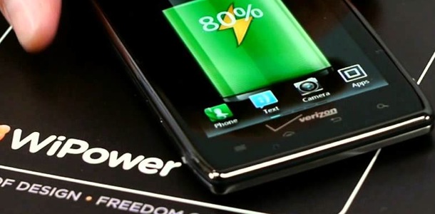 qualcomm-wireless-charging-to-iphone-0