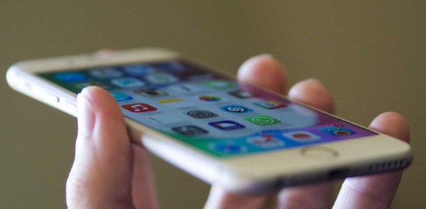 iphone-6s-plus-constraints-due-to-display-production-issues-0