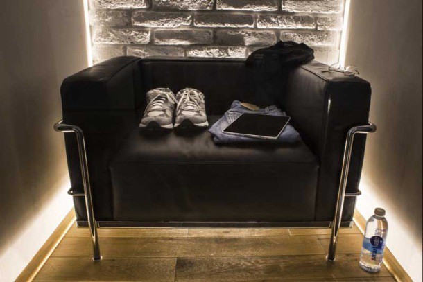 in-der-tschechischen-hauptstadt-eroeffnete-museum-apple-1