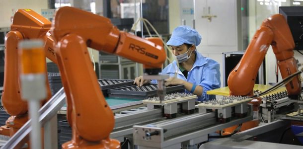foxconn-replaces-60000-workers-with-robots-0