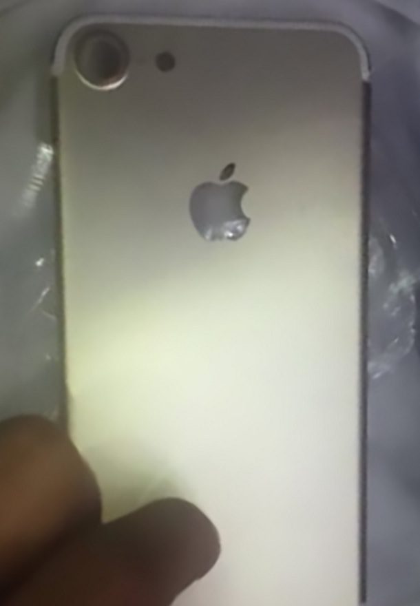 new-leaks-bigger-lens-opening-on-iphone-7-dual-lens-camera-on-7-plus-1