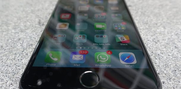 apple-increases-component-orders-iphone-7-q4-2016-0