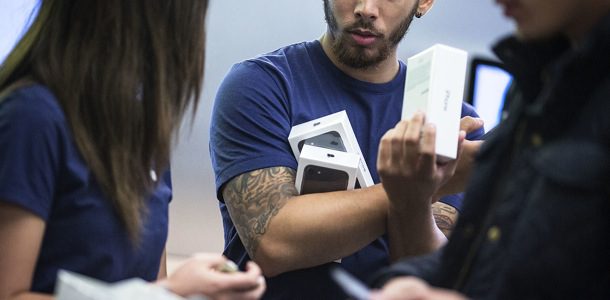 iphone-7-i-iphone-7-plus-dostupnyi-dlya-zakaza-v-rossiyskom-apple-store-0